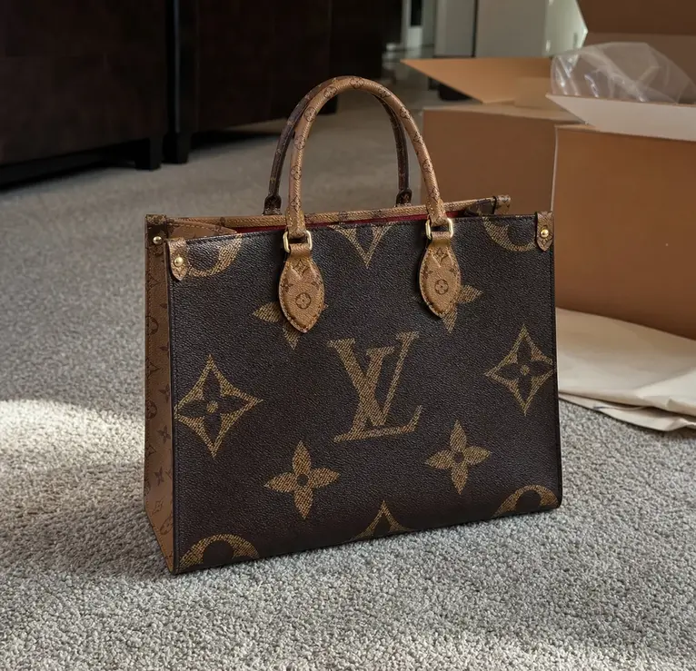 Monogram Reverse Onthego MM M45039 photo review