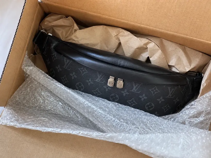 2020 Monogram Eclipse Discovery Bumbag M44336 photo review