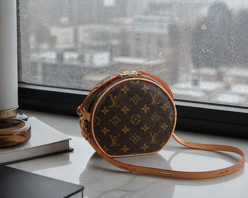 Monogram Canvas Boite Chapeau Souple PM M45149 photo review