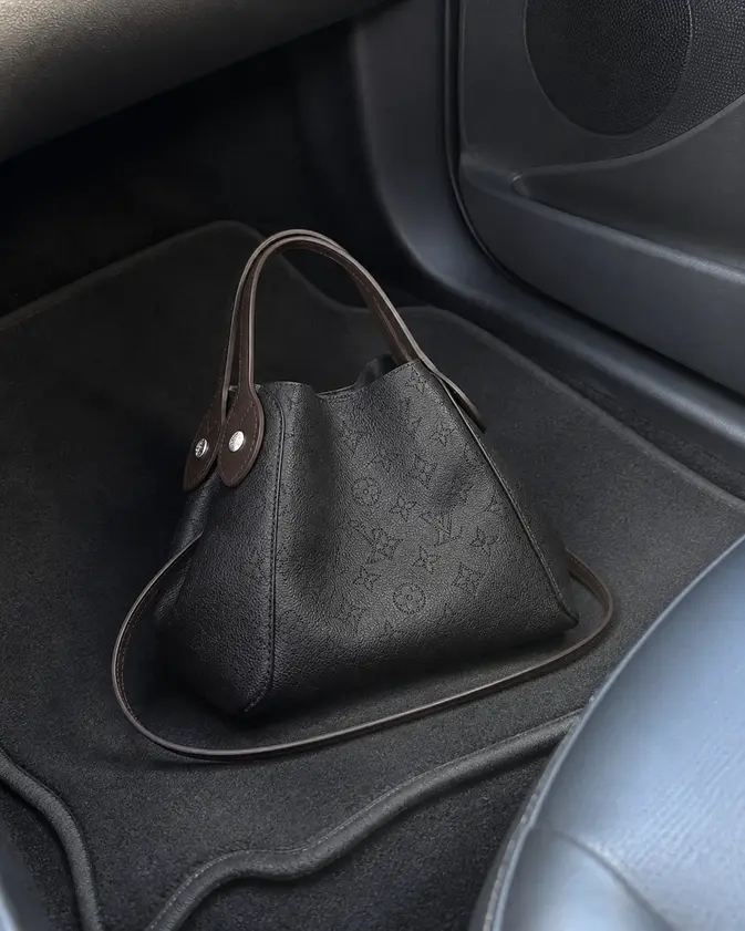 Mahina Leather Hina PM-Black M54350 photo review