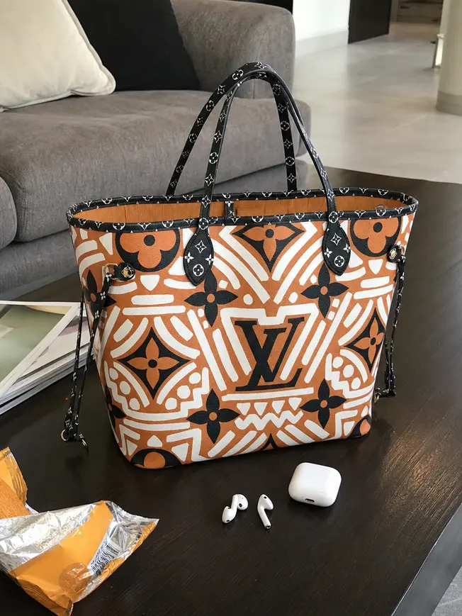 LV Crafty Neverfull MM M56584 photo review