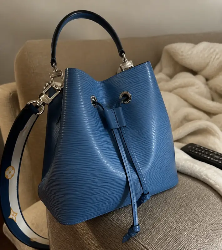 Epi Grained NeoNoe BB Bucket Bag-Bleuet Blue M57691 photo review