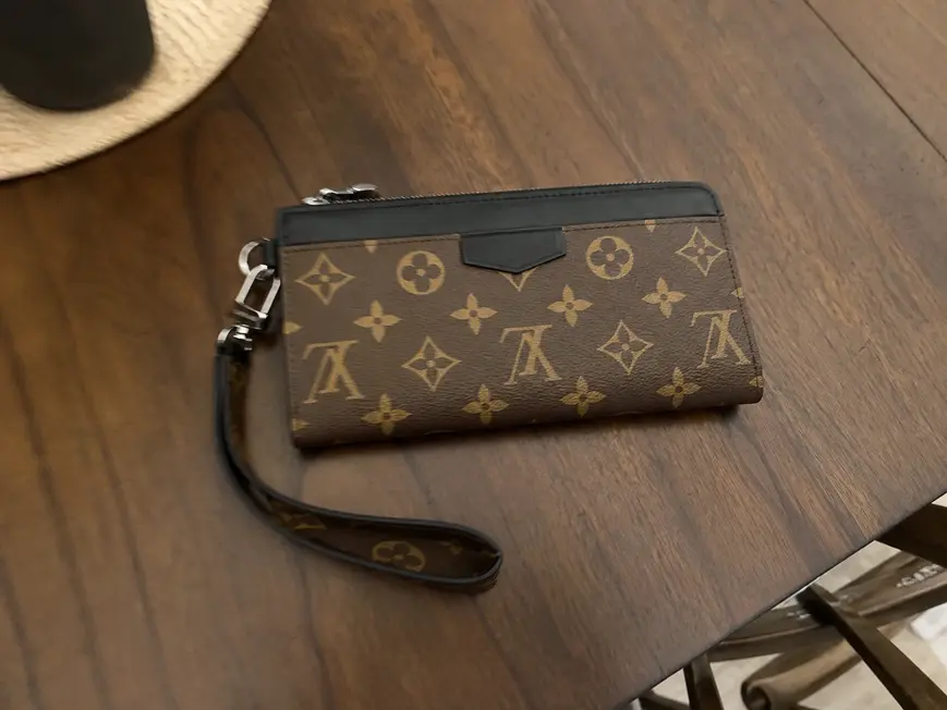 Summer 2021 Monogram Zippy Dragonne Wallet M69407 photo review