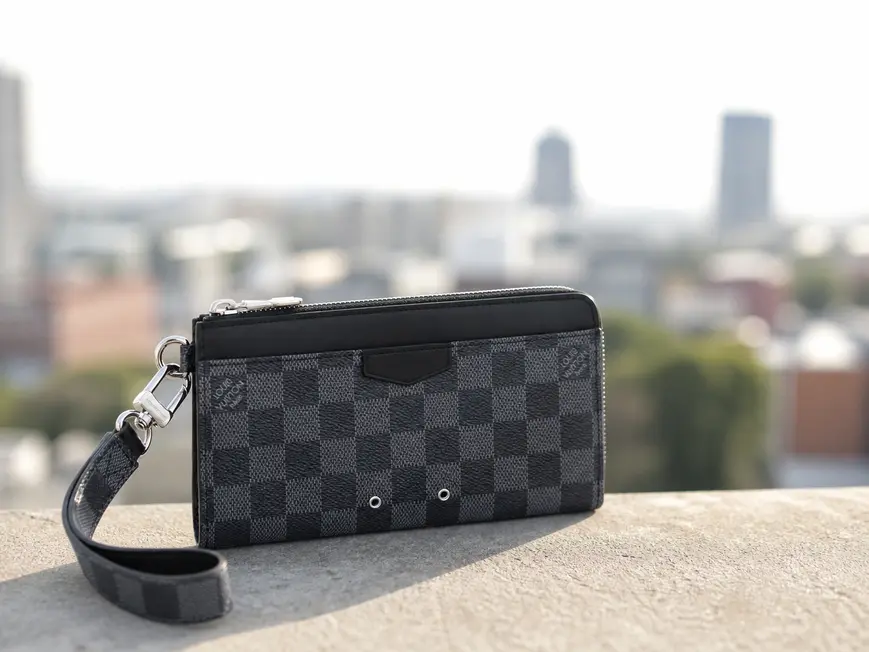 Summer 2021 Damier Graphite Zippy Dragonne Wallet N60379 photo review