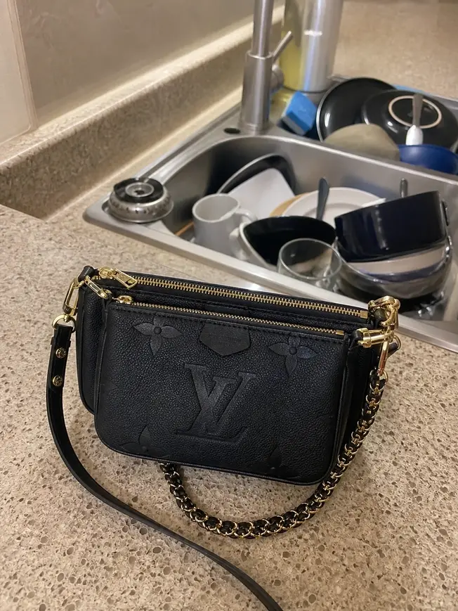 Monogram Empreinte Multi Pochette Accessoires-Black M80399 photo review