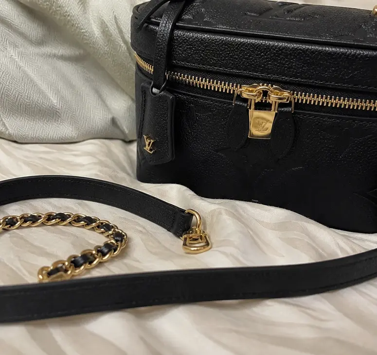 Giant Monogram Vanity PM-Black M45598 photo review