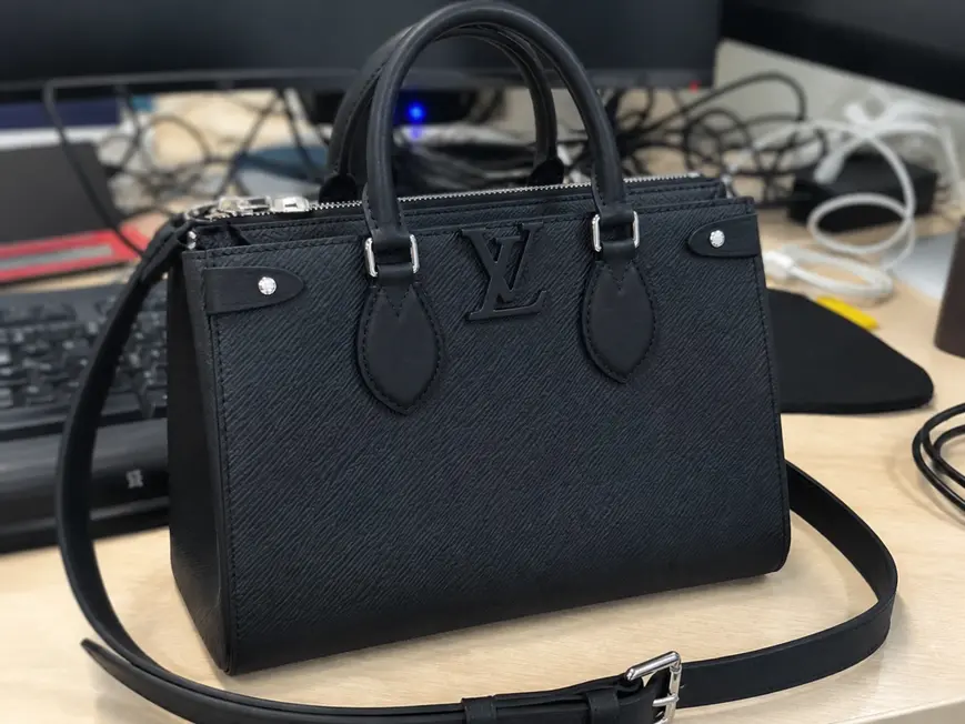 Epi Grained Grenelle Tote PM-Black M57680 photo review