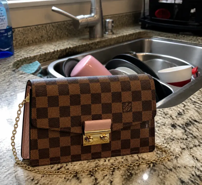 Damier Ebene Croisette Chain Wallet-Pink N60287 photo review