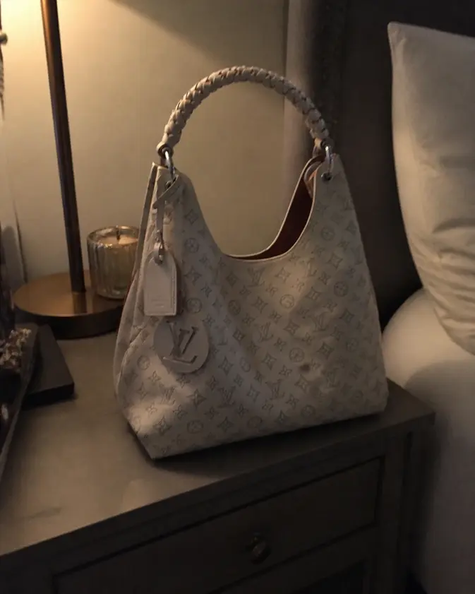 Monogram Mahina Carmel Hobo Bag M57572 photo review