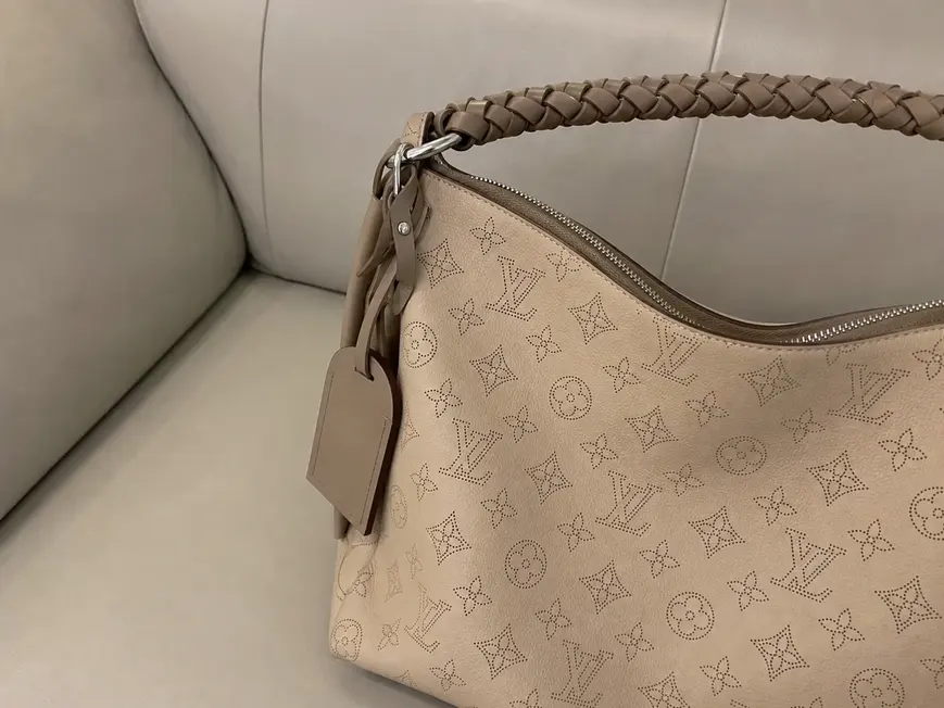 Mahina Beaubourg Hobo MM M56084 photo review