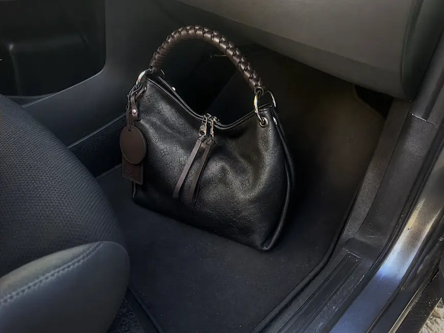 Mahina Beaubourg Hobo MM M56073 photo review