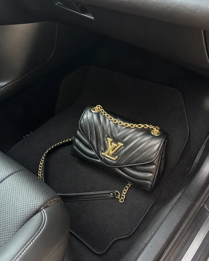 New Wave Chain Bag MM M58552 photo review