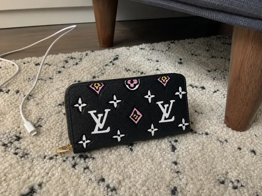Wild at Heart Zippy Wallet M80683 photo review