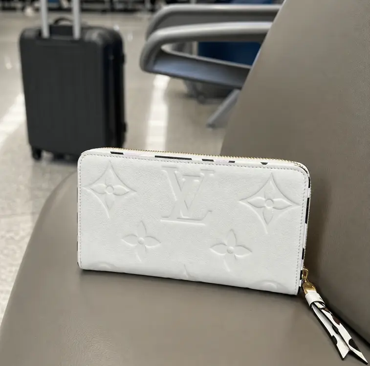 Wild at Heart Zippy Wallet M80685 photo review