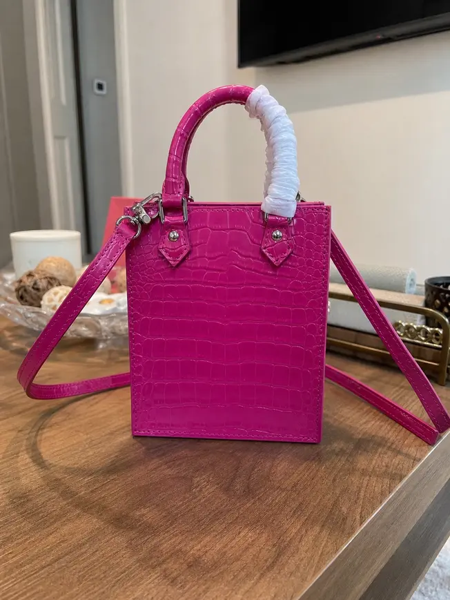 Brilliant Alligator leather Petit Sac Plat Bag-Pink N99487-Pink photo review