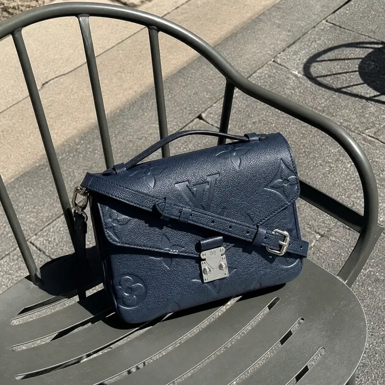 Monogram Empreinte Pochette Metis Bag M59211 photo review