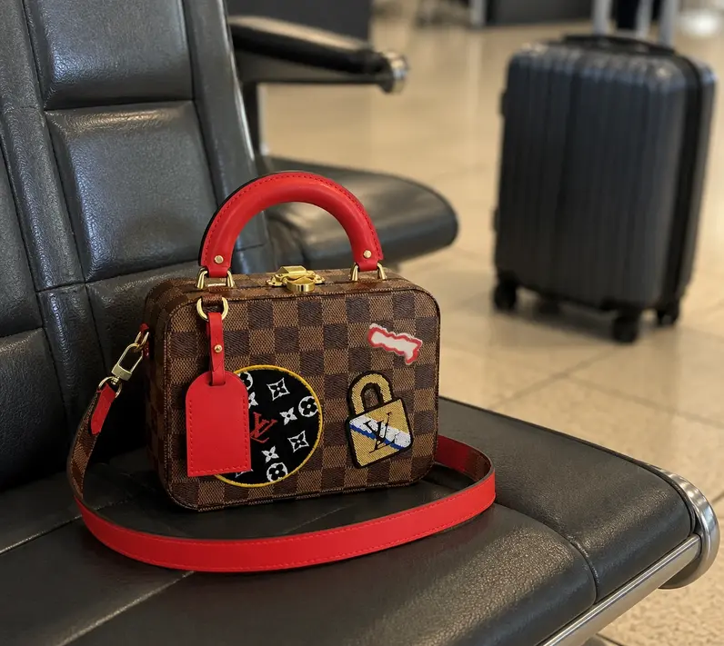 Fall-Winter 2018 LV Stories Box N40048 photo review
