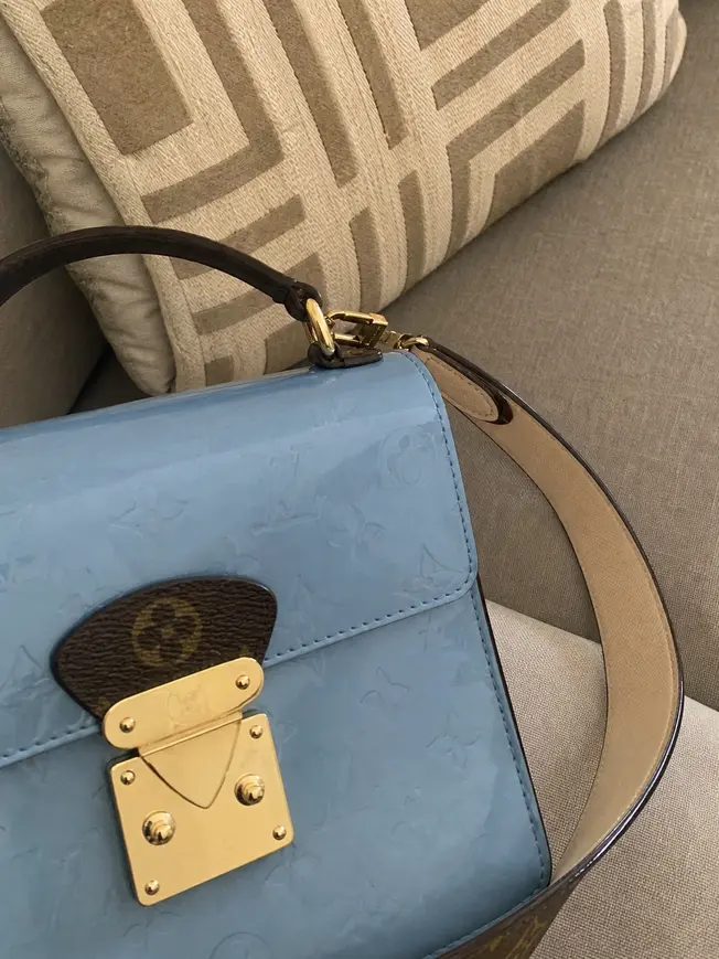 2019 Monogram Vernis Spring Street-Bleu Jean M90373 photo review