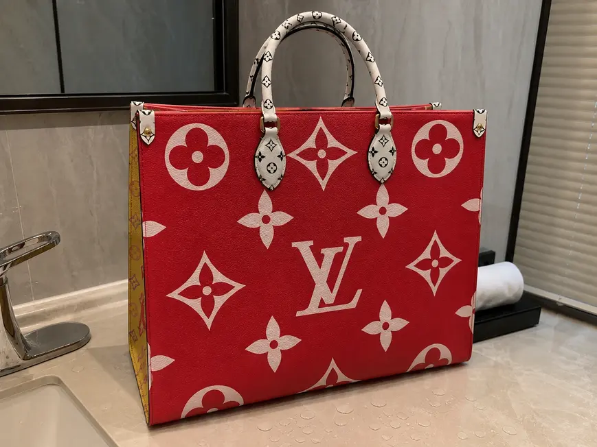 2019 Giant/Mini Monogram canvas Onthego Tote Bag-Rouge M44569 photo review