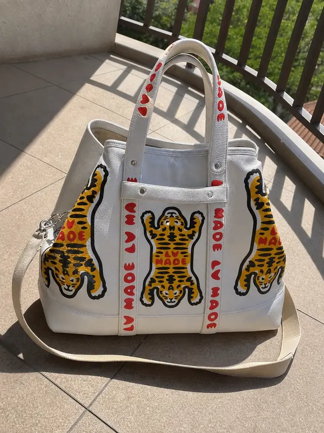 Nigos Colorful LV Made Tiger Tote Journey M59366 photo review