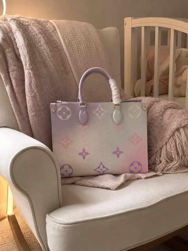 Monogram Canvas Onthego MM Tote-Pink M20510-Pink photo review