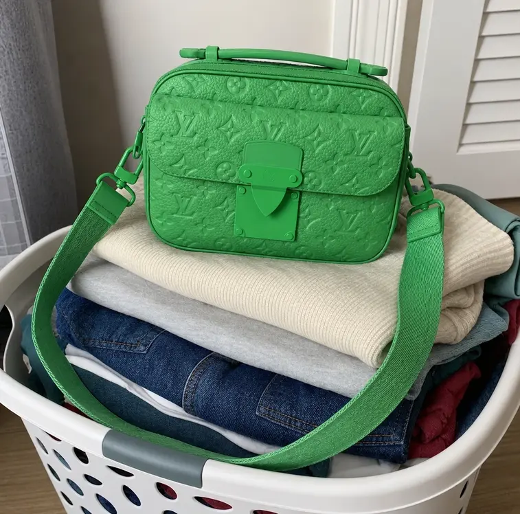 Monogram Macassar S Lock Messenger-Green M20904-Green photo review
