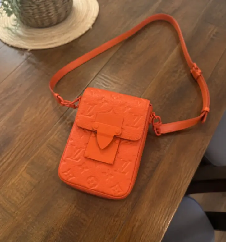 Taurillon Monogram S-Lock Vertical Wearable Wallet-Orange M81525-Orange photo review