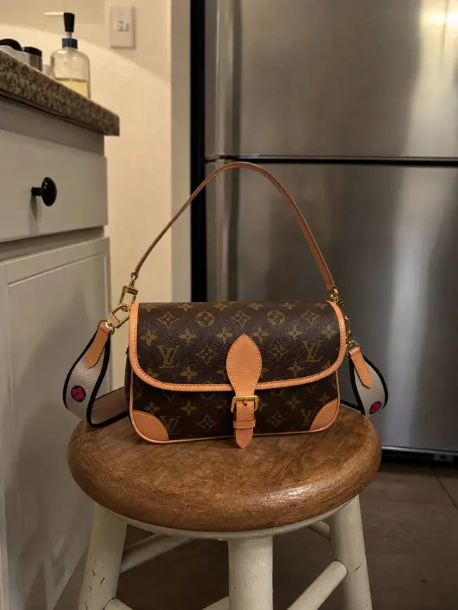 Monogram Canvas Diane satchel M45985 photo review