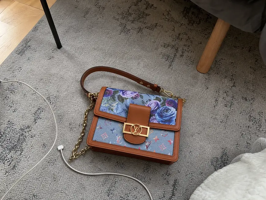 Nicolas Ghesquieres Buttercup Dauphine MM bag M21266 photo review