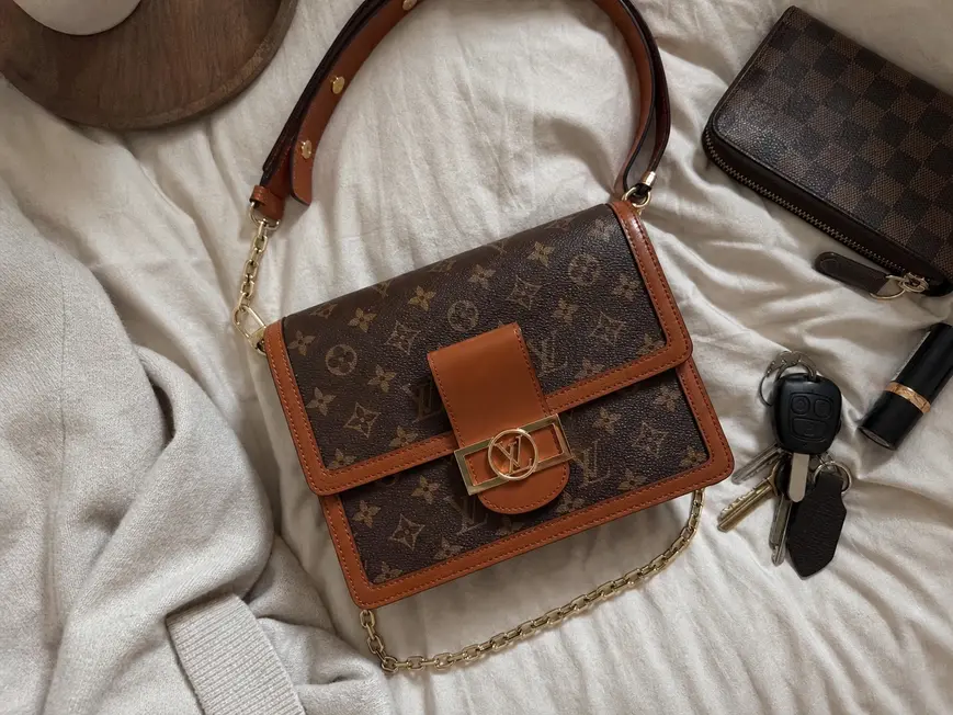 2018 Premium Monogram Canvas Pochette Metis Bag M43599 photo review