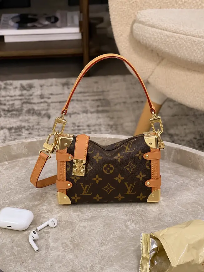 Monogram Canvas Side Trunk PM Handbag M46815 photo review