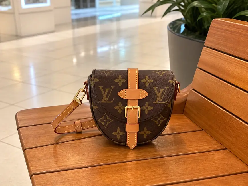 Monogram Micro Chantilly M46643 photo review