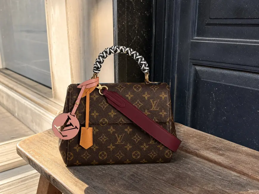 2018 Premium Monogram Canvas Cluny BB M43982 photo review