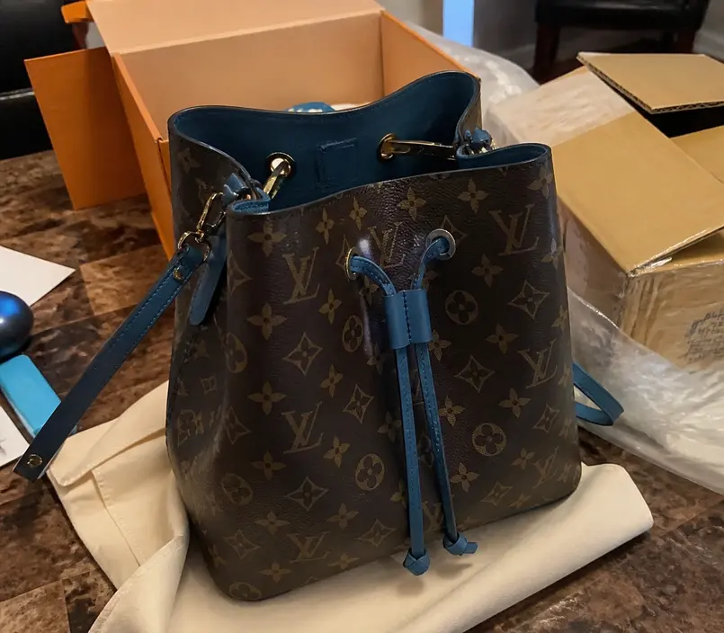 2019 Monogram Canvas NeoNoe M43569 photo review