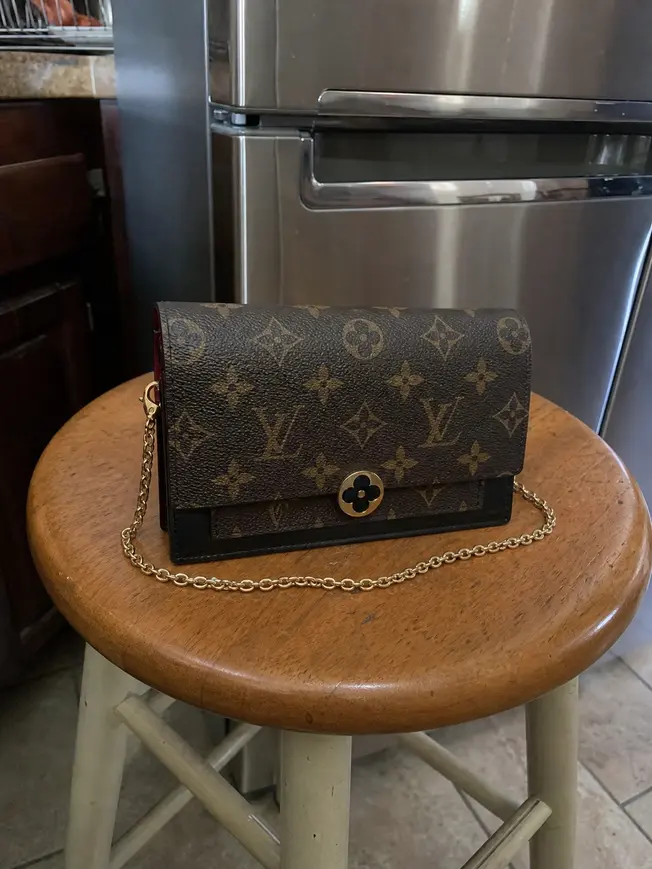 2019 Cruise Flore Chain Wallet-Black M67407 photo review