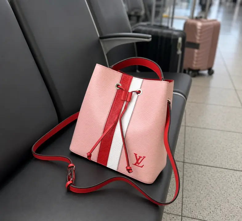 Epi Leather NeoNoe Bucket Bag-Pink M52161-Pink photo review