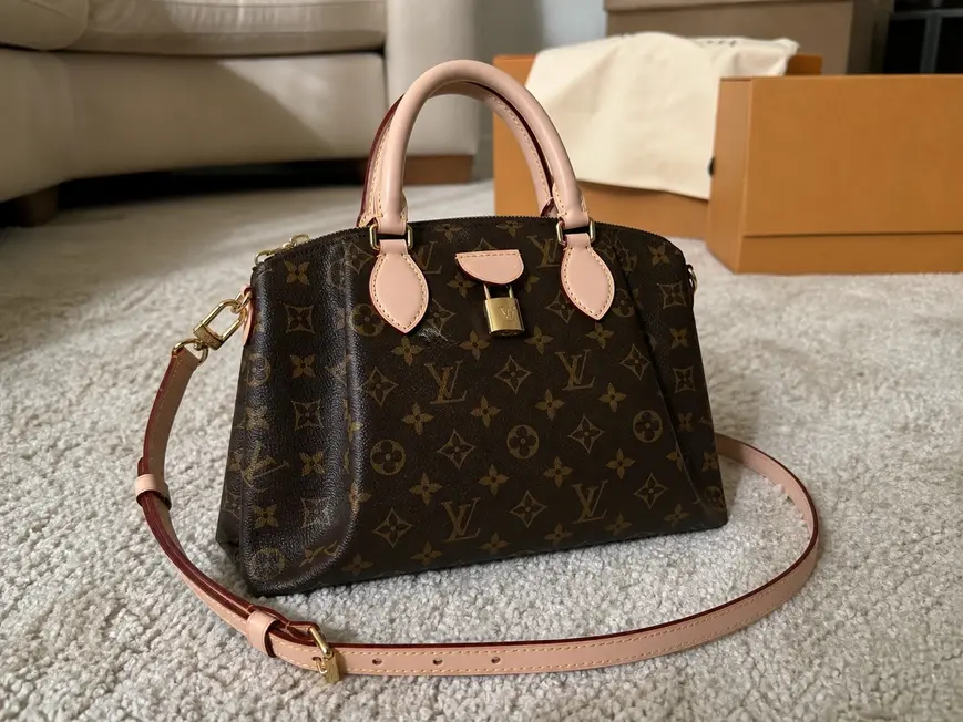 2019 Monogram Canvas Rivoli PM M44543 photo review