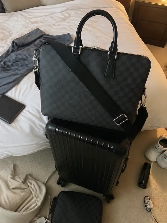 Damier Graphite Porte Documents Jour 15" Laptop Bag N48224 photo review