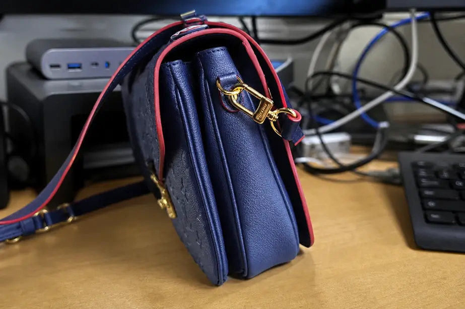 2017 Premium Empreinte Leather,Pochette Metis-Blue M44071 photo review