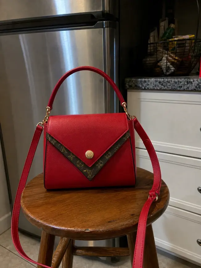 Monogram Canvas Double V 2 Way Handbag-3 Colors M54624 photo review