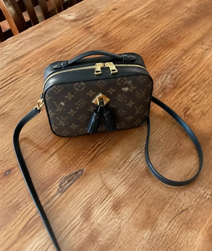 2018 Premium Monogram Canvas Saintonge Handbag-Black M43559 photo review