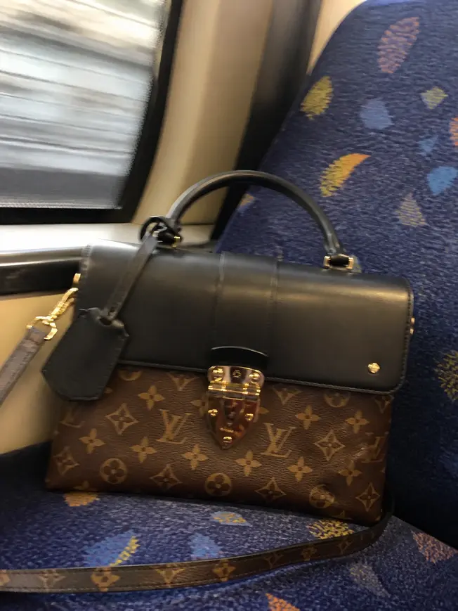2018 Premium One Handle Flap Bag MM M43125 photo review