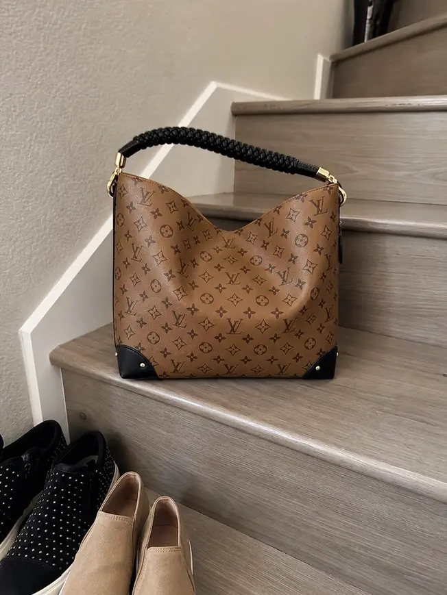 2017 Premium Monogram Canvas Triangle Softy Handbag-Brown M44130-1 photo review