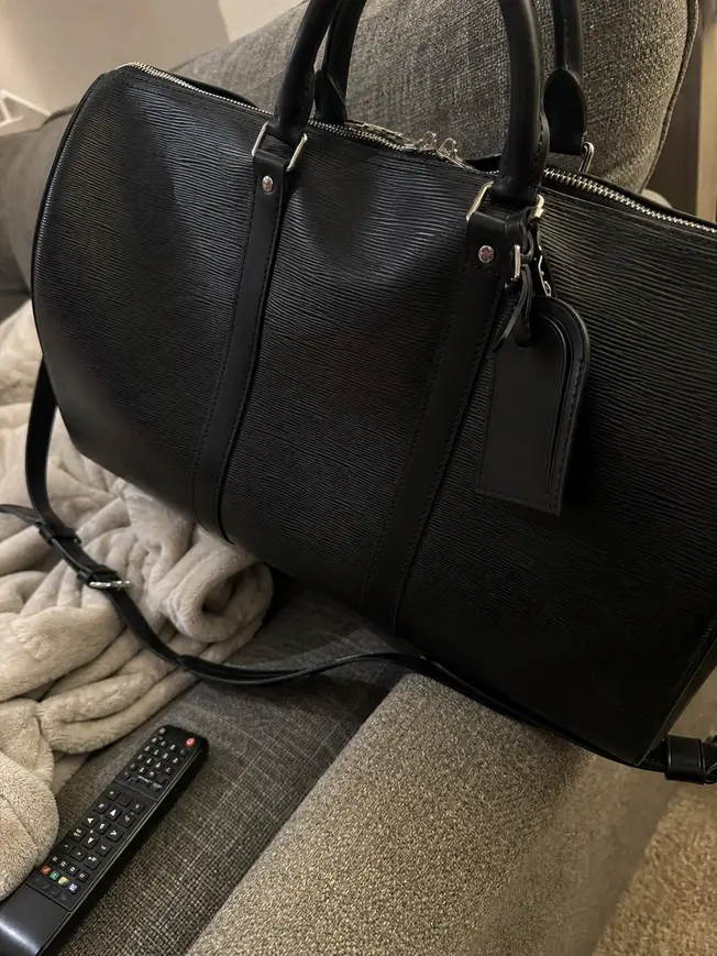 X Supreme 2017 Premium EPI Keepall 45 Bandouliere-Black M53433 photo review