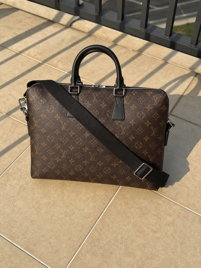 Monogram Porte Documents Jour 15" Laptop Bag M40868 photo review
