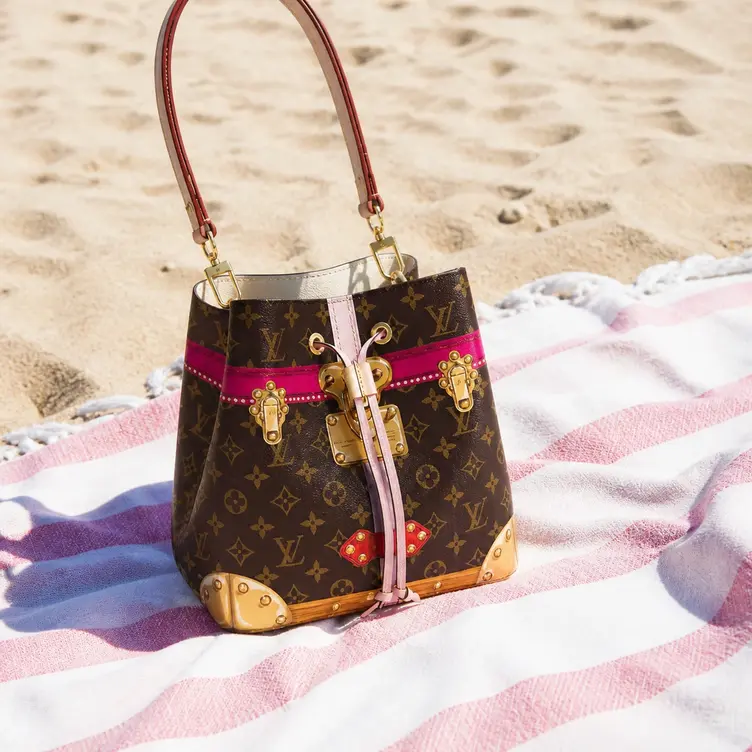 2018 Premium Monogram NeoNoe Handbag M40649 photo review