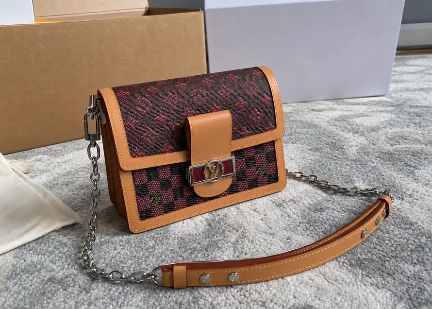 2019 Monogram LV Pop Mini Dauphine M55455 photo review