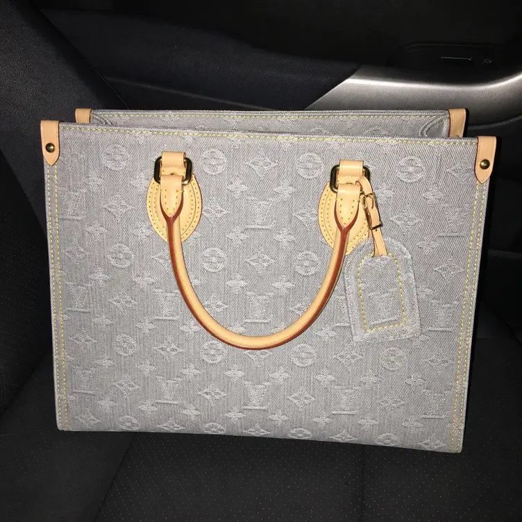 OnTheGo MM Monogram Denim Gray M13189 photo review